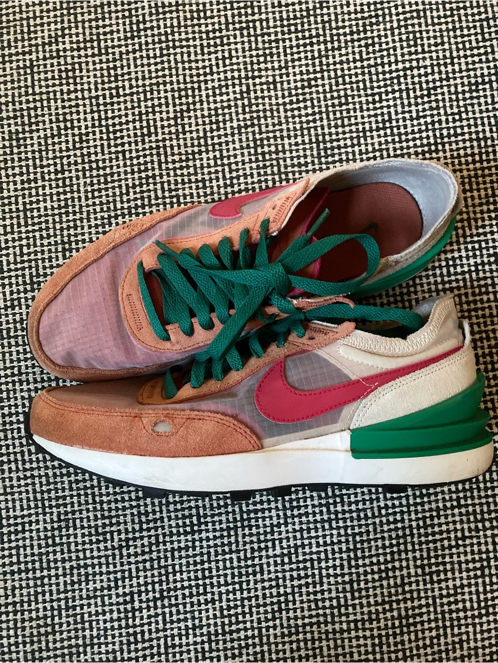 Nike Women’s Waffle One Burnt Sunrise Mystic Hibiscus Size 8